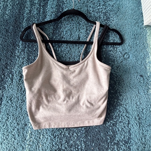 Set of 2 Halo Performance Crops - Picture 4 of 6